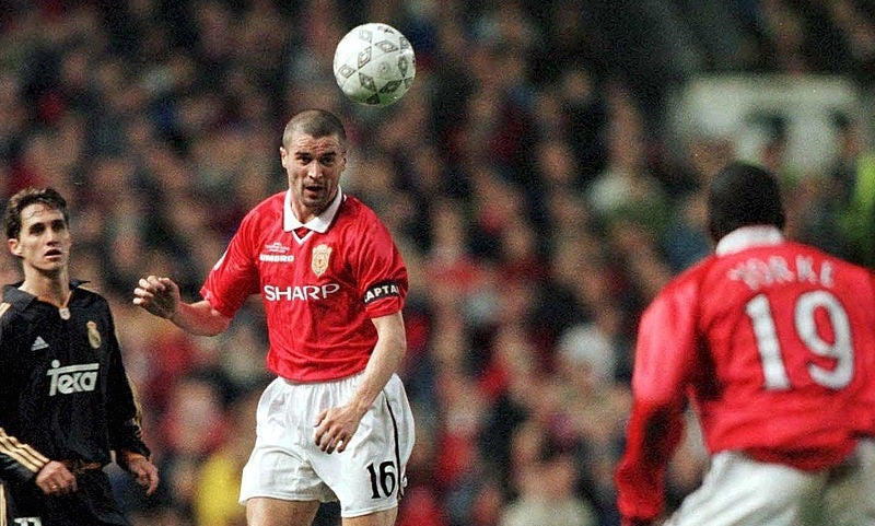 Manchester United 1999/00 Home Jersey