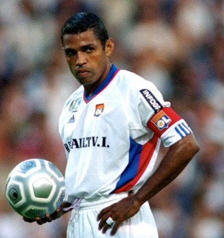 Ol. Lyon 2001/02 Home Jersey