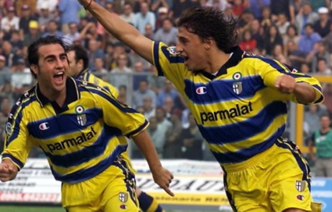 Parma 1999/00 Home Jersey
